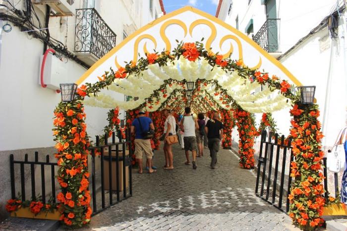 Фестиваль цветов в Алентежу, Португалия