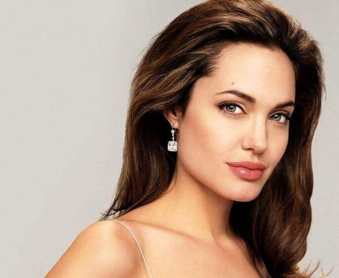 Анджелина Джоли — одна из самых красивых женщин современности