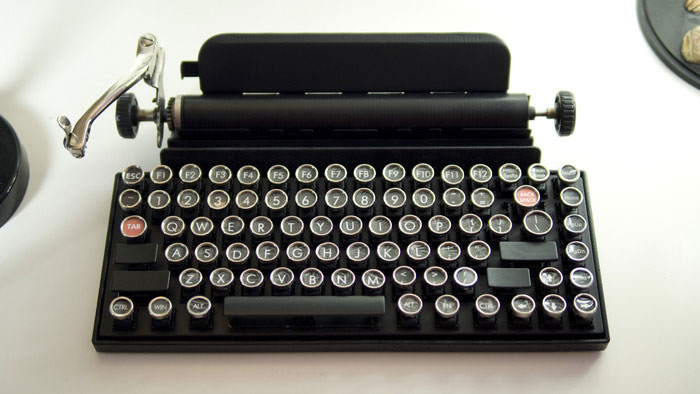 Как превратить винтажную пишущую машинку в клавиатуру. Фото № 1