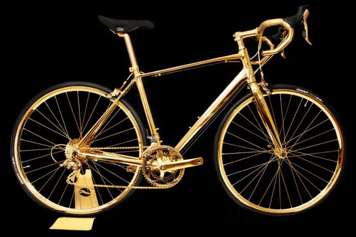 Фото велосипеда из золота. И немного бриллиантов
