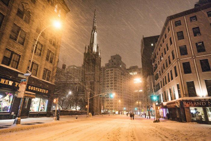 Нью-Йорк: фото снегопада, пустого центра города и тишины