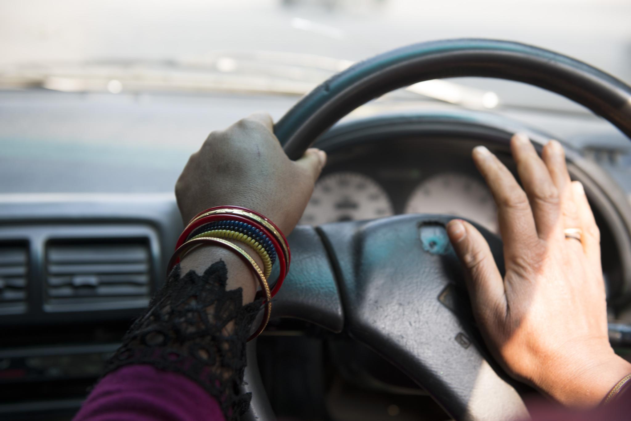 женщина-водитель в Индии-8