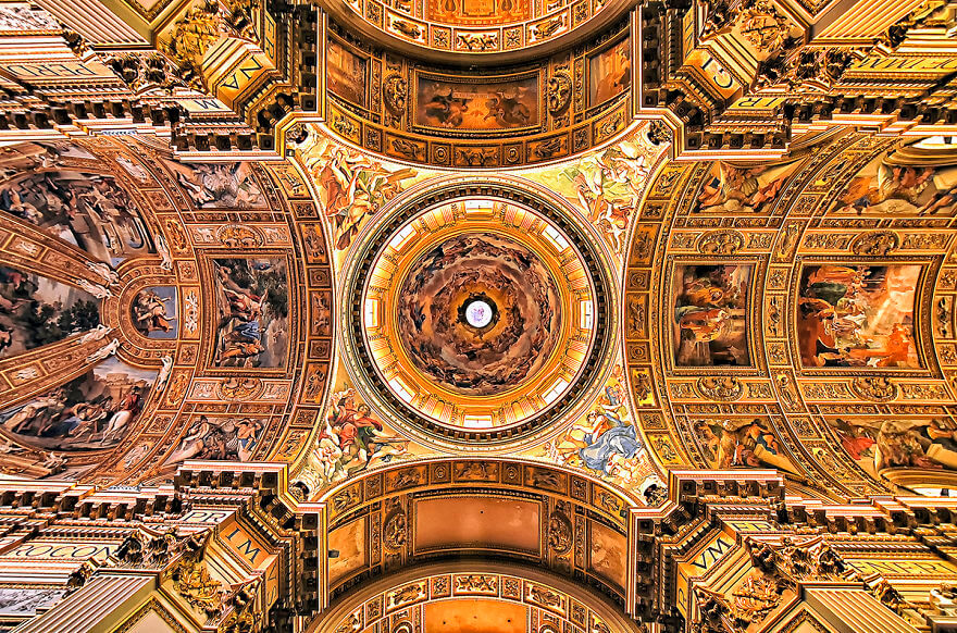 Красота потолков церквей Рима. Фото № 13