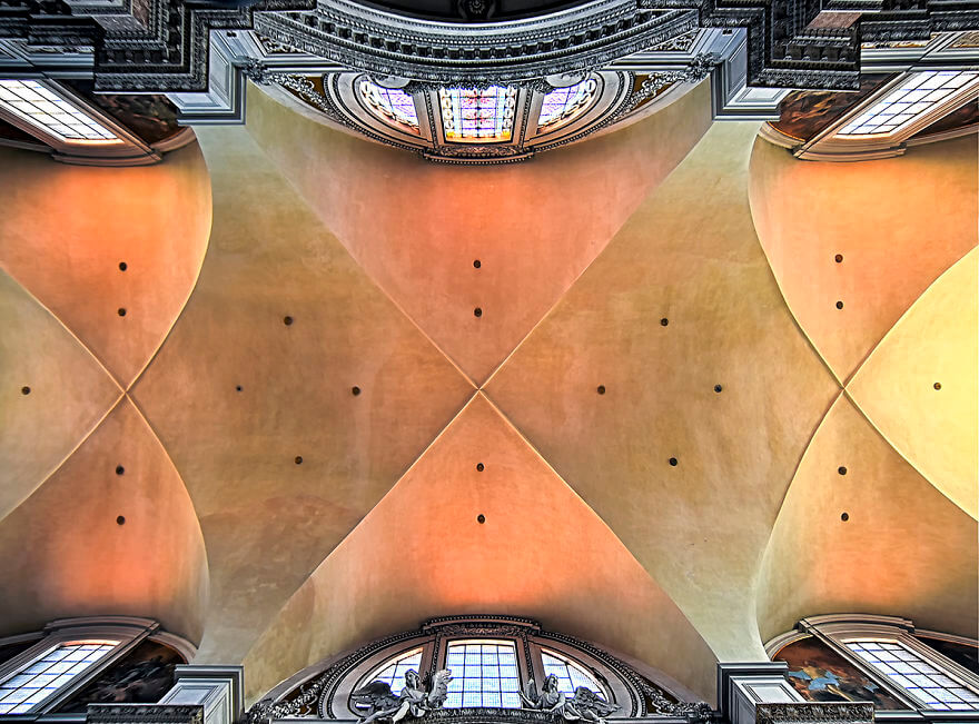 Красота потолков церквей Рима. Фото № 15