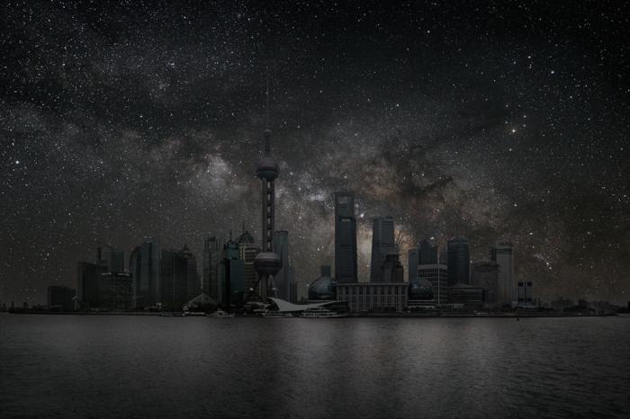 Фото звездного неба над крупнейшими городами мира