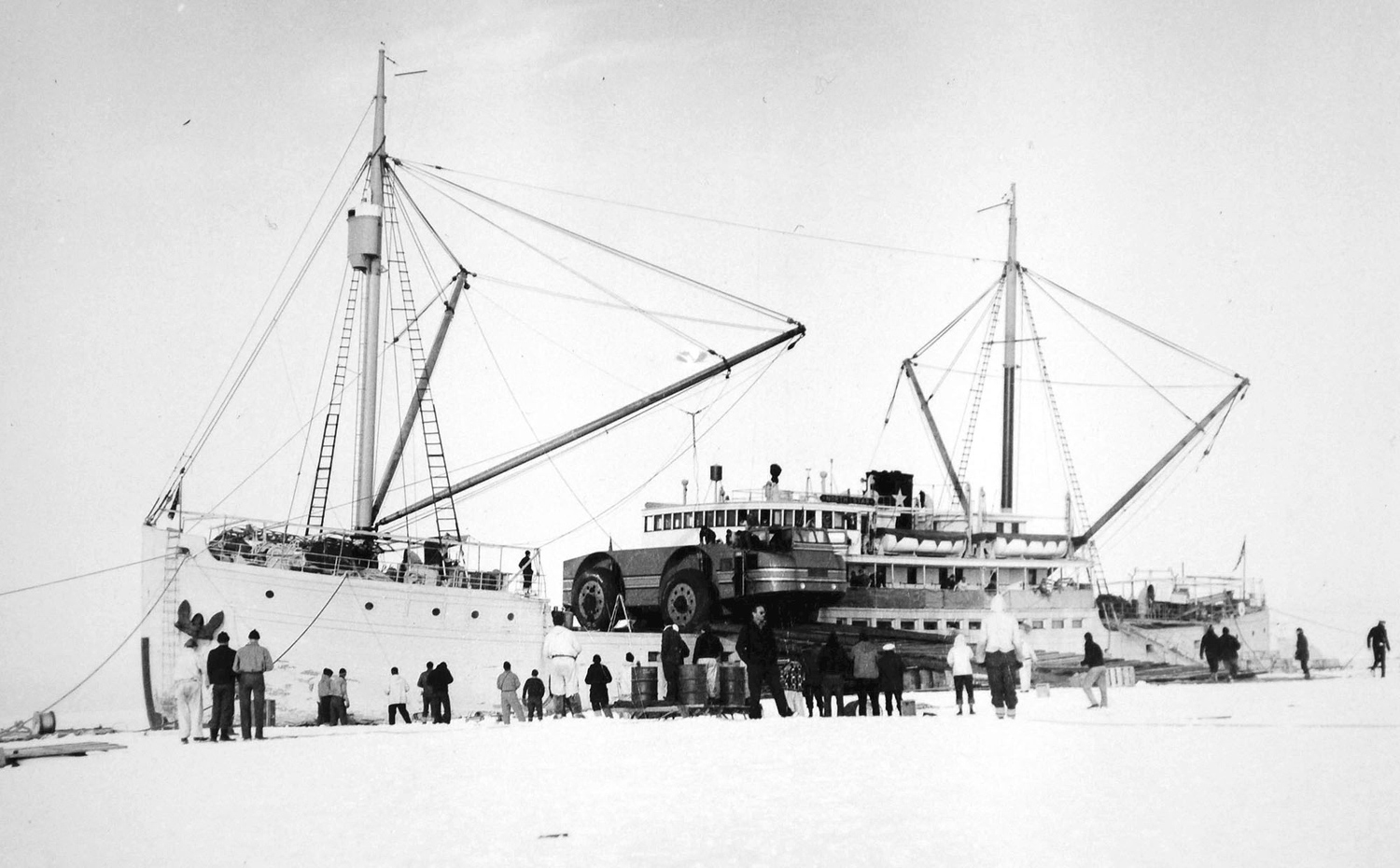 антарктика, внедорожник, адмирал Берд, экспедиция-11