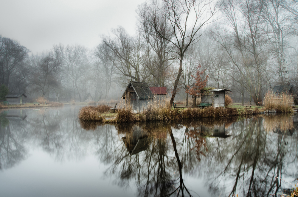 отражение в воде, рыбацкая деревня, брошенные деревни, рыбацкий поселок, фото № 5