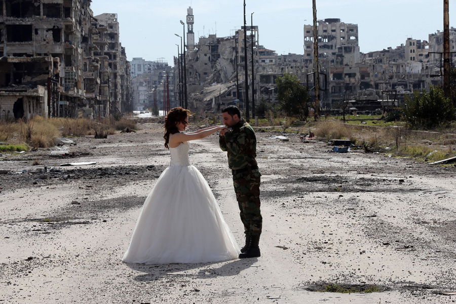 война в Сирии, свадебная фотография, руины города, фото № 4