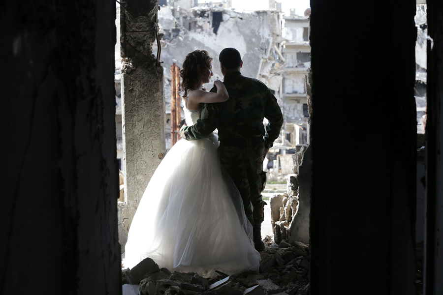 война в Сирии, свадебная фотография, руины города, фото № 8