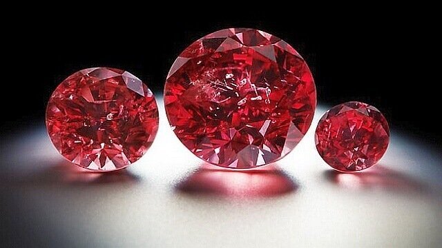 Красный алмаз.