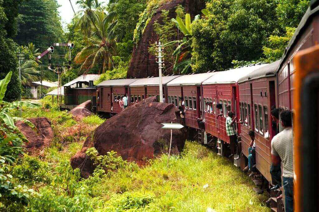 Поезда Шри-Ланки
