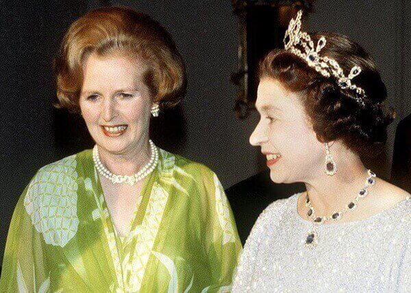 Маргарет Тэтчер и Королева Елизавета II