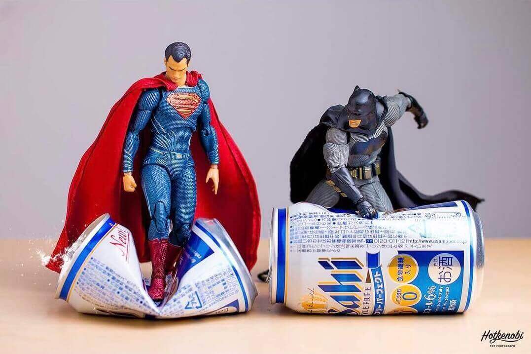 Супермен и Бэтмен меряются силами