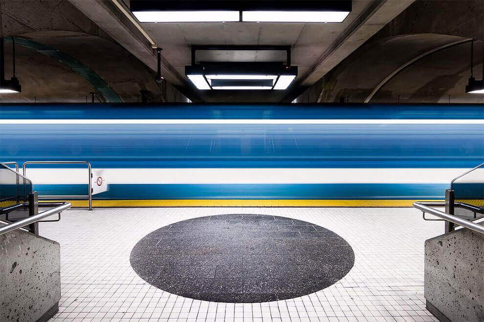 уникальные интерьеры транзитных станций канадского города