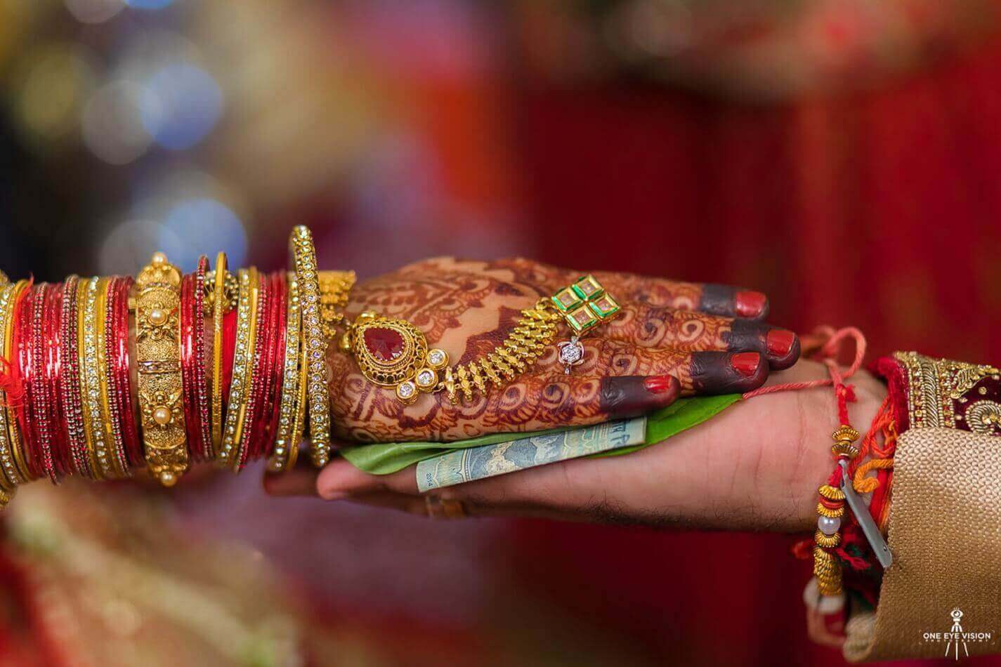 Визаж молодой невесты на церемонии бракосочетания