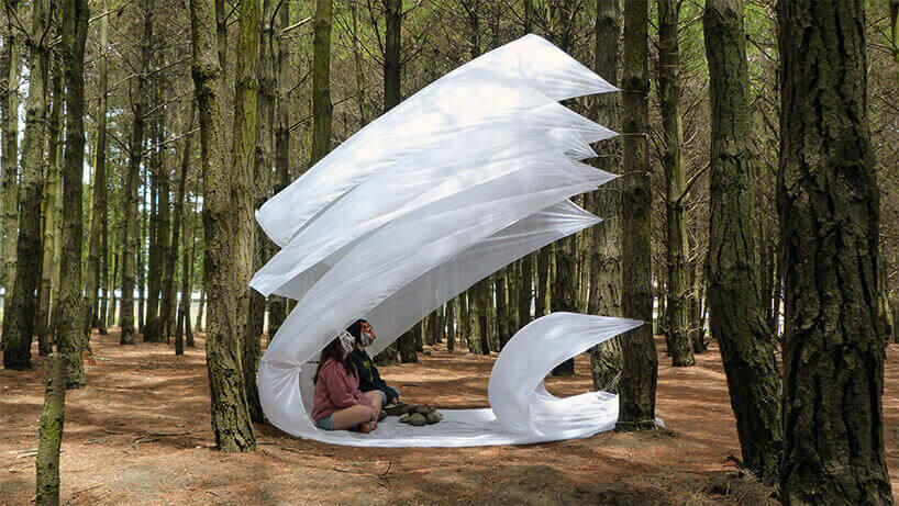 скульптуры с помощью ткани и ветра