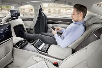 Новые автопилотируемые модели люкс класса AUDI A8 и A8 L