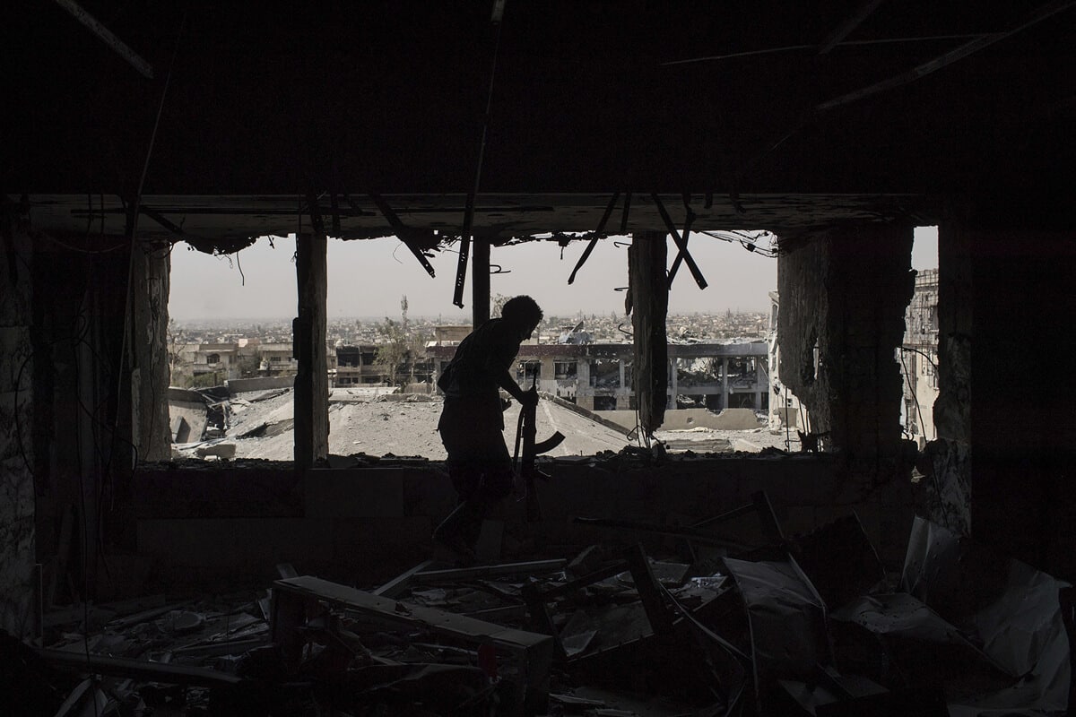 иракский город Мосул во время боев, фото 15