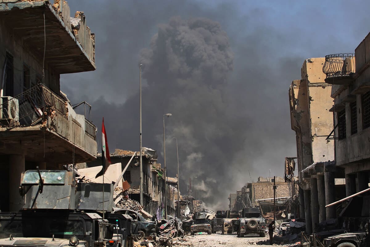 иракский город Мосул во время боев, фото 23