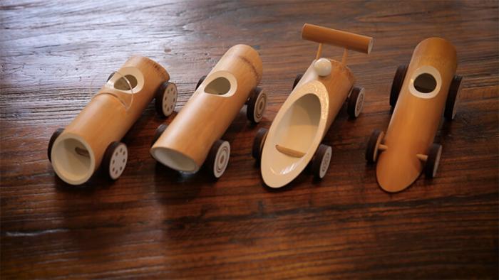 Компания «Сделано из бамбука» выпустила игрушечные машинки ручной работы с использованием экологически чистых материалов