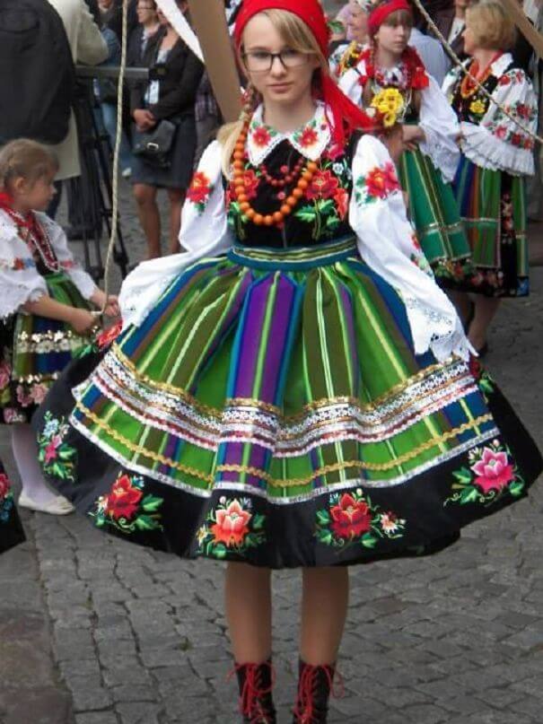женщины в традиционных костюмах, Португалия, фото 16