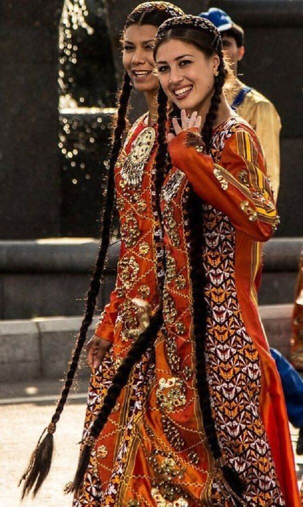 женщины в традиционных костюмах, Турция, фото 1