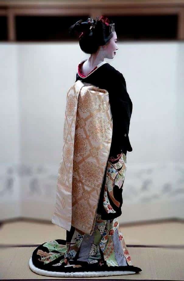 женщины в традиционных костюмах, Япония, фото 10