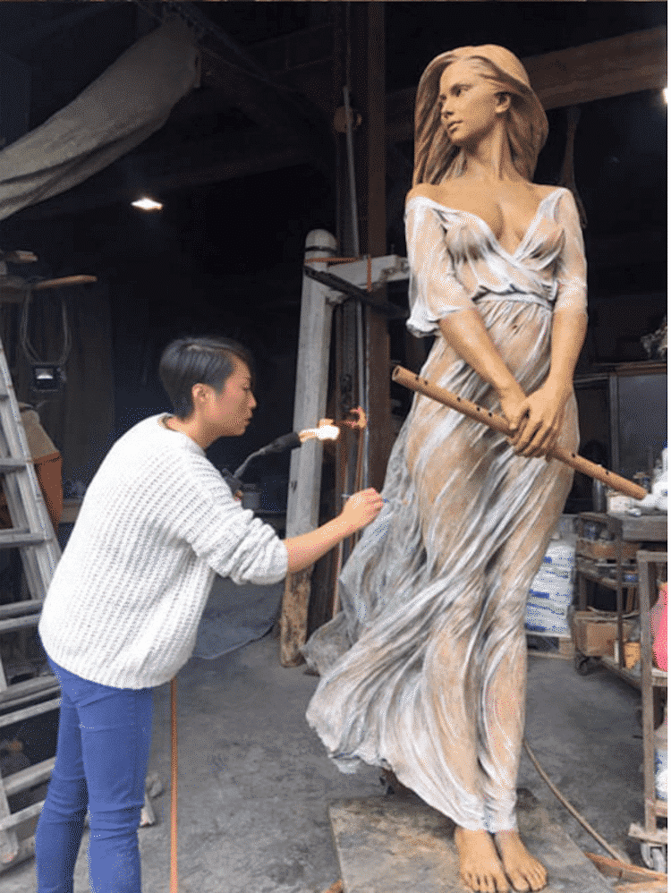 Реалистичные женские скульптуры, фото 1