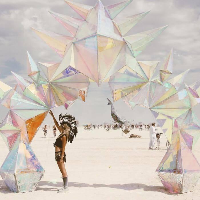 10 эпичных снимков с Burning Man 2017, которые доказывают, что это самый безбашенный фестиваль на свете